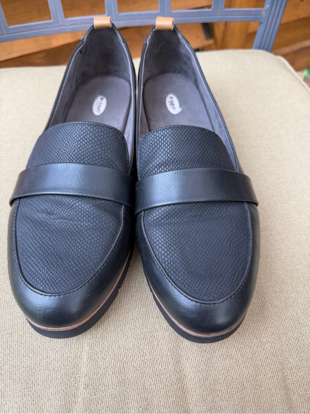 Dr. Scholls Classic Black Women's Loafers - Sleek Slip-On Style size 11